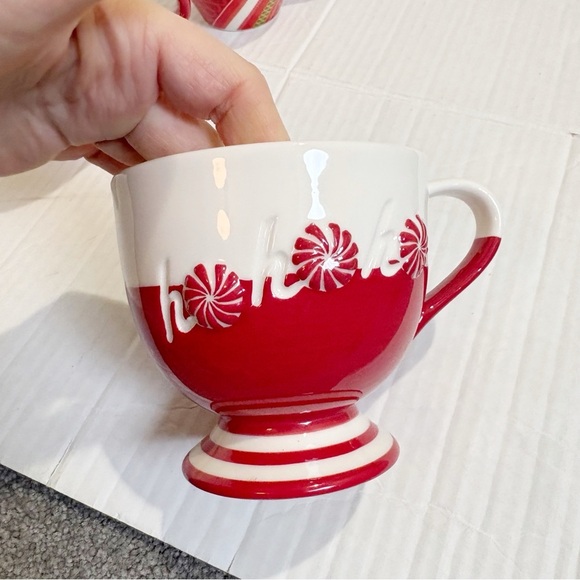 Vintage Starbucks Starbucks Christmas Mugs 4 Collectible Holiday 2005 and 2007 - Picture 6 of 16